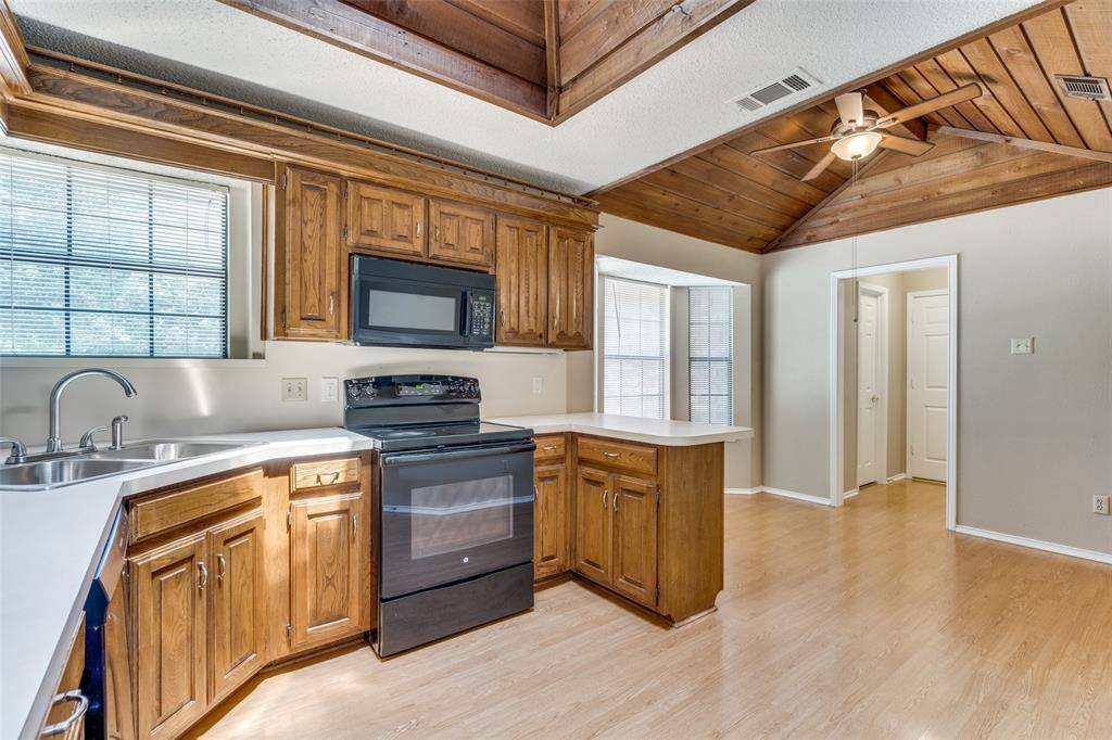 1001 Jorgenson Road, Cedar Hill, TX 75104