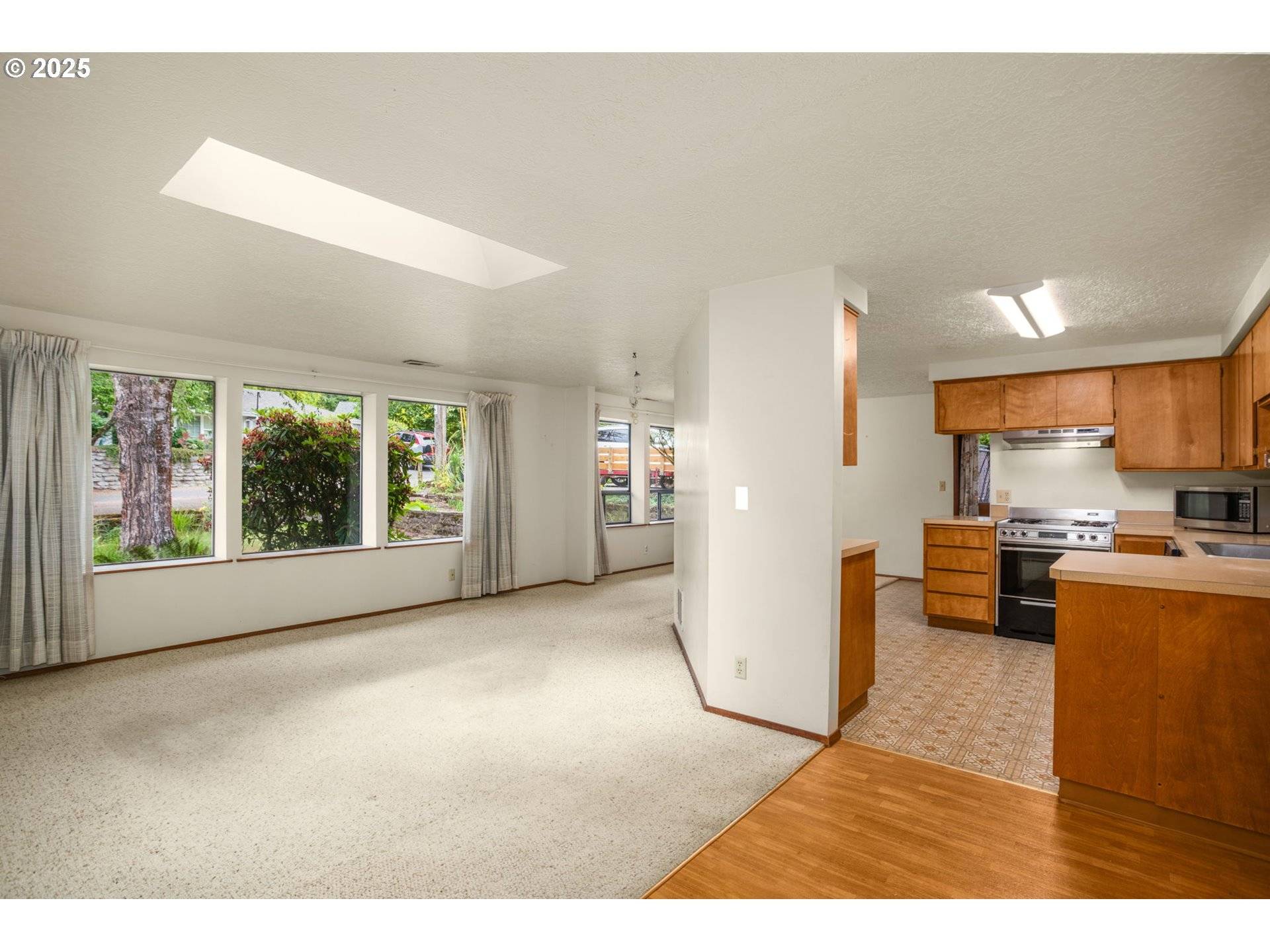 Portland, OR 97239,2634 SW MITCHELL CT