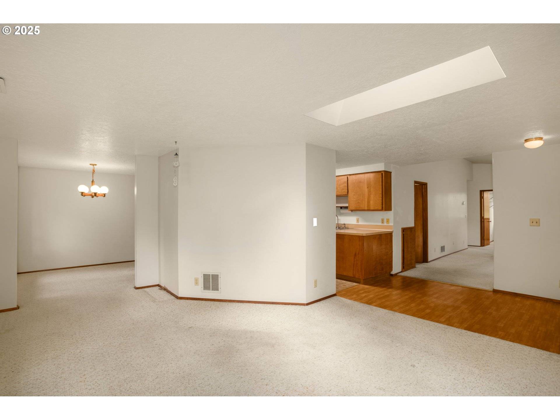 Portland, OR 97239,2634 SW MITCHELL CT
