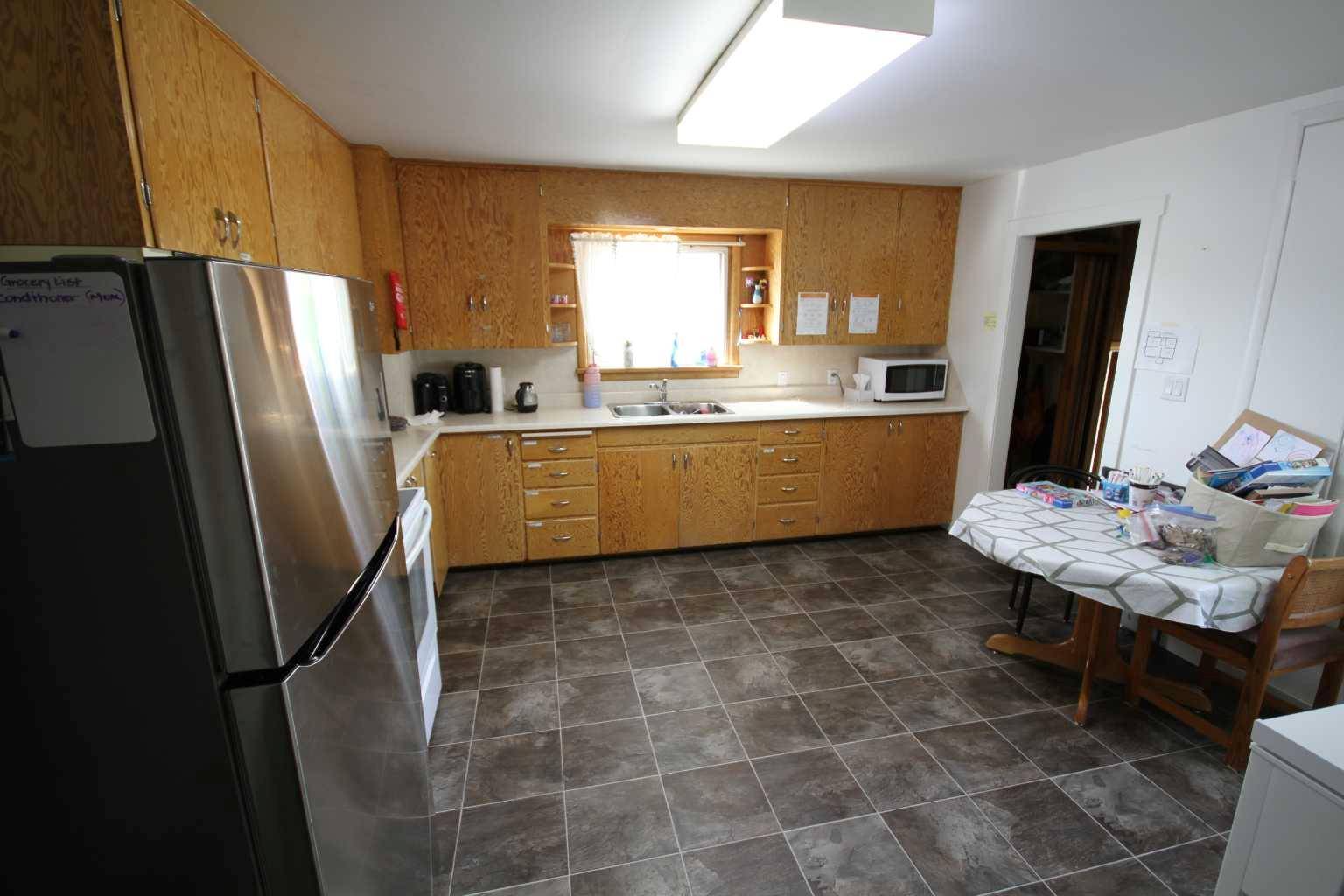 Taber, AB T1G 1K7,5810 52 ST
