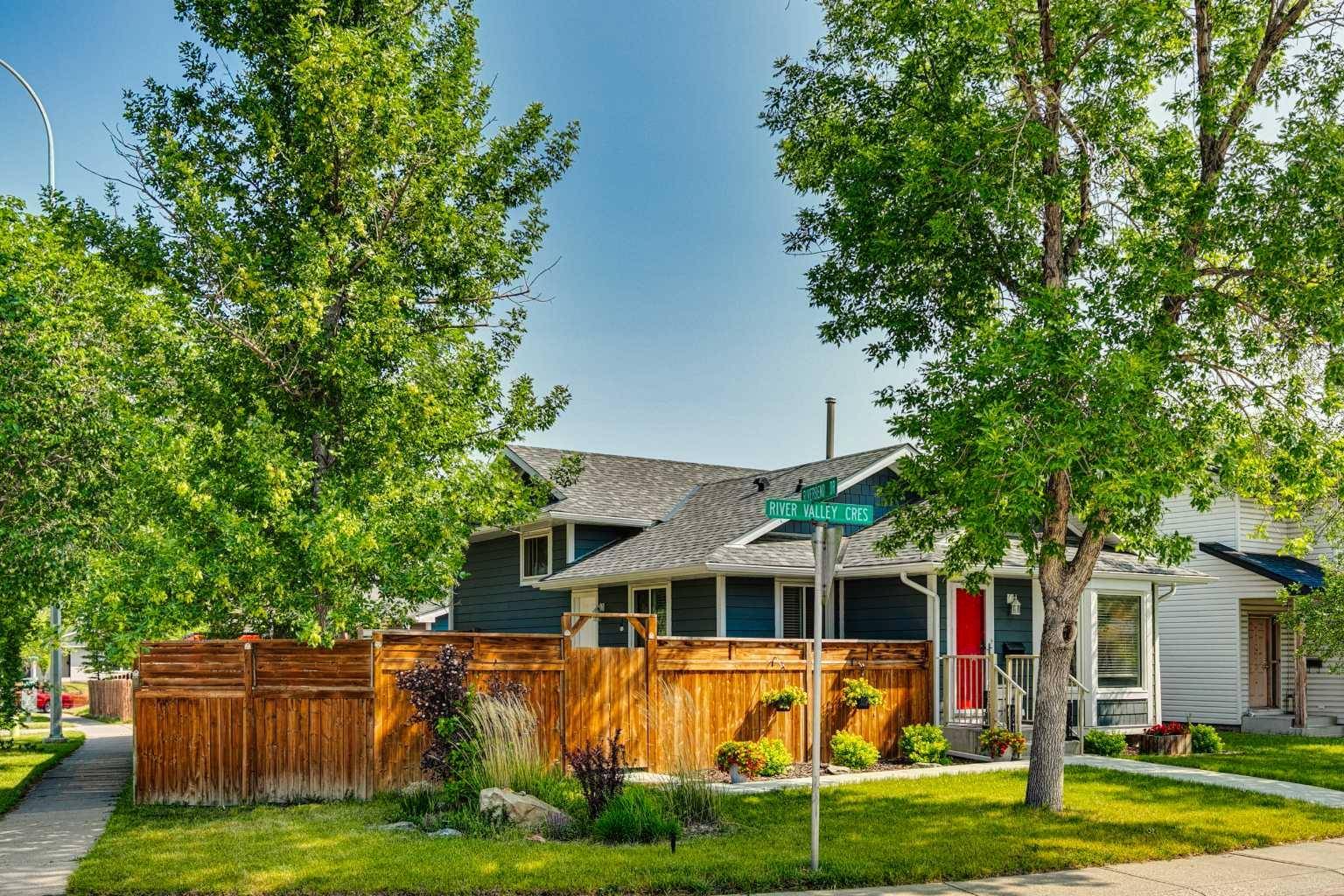 Calgary, AB T2C 3J9,4 Rivervalley CRES Southeast