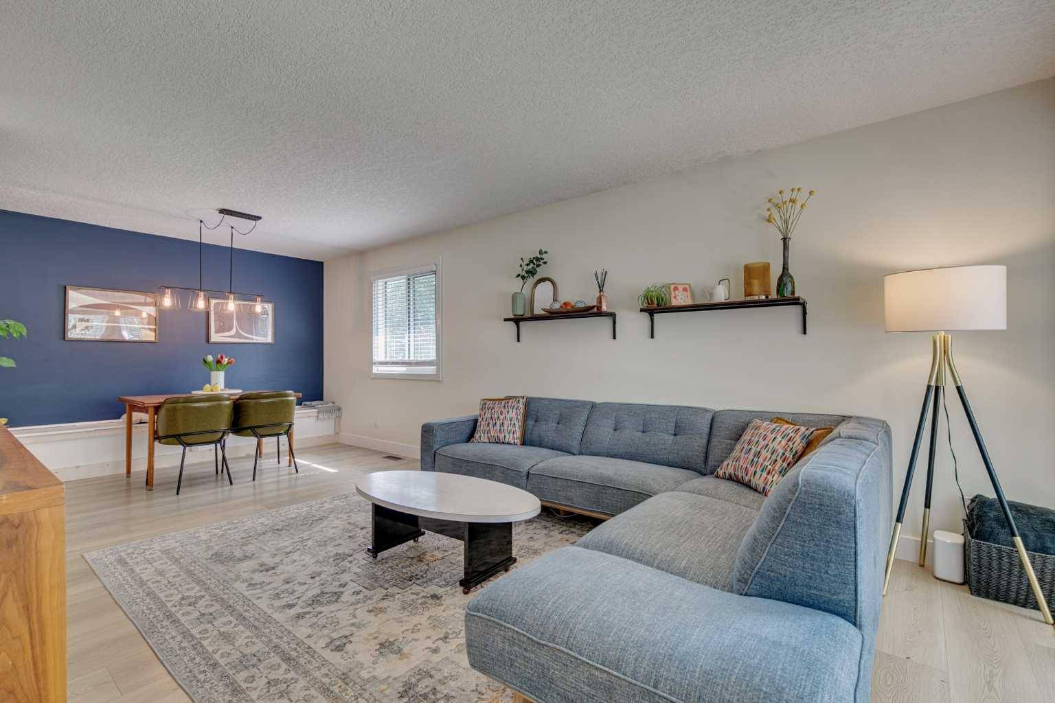 Calgary, AB T2C 3J9,4 Rivervalley CRES Southeast