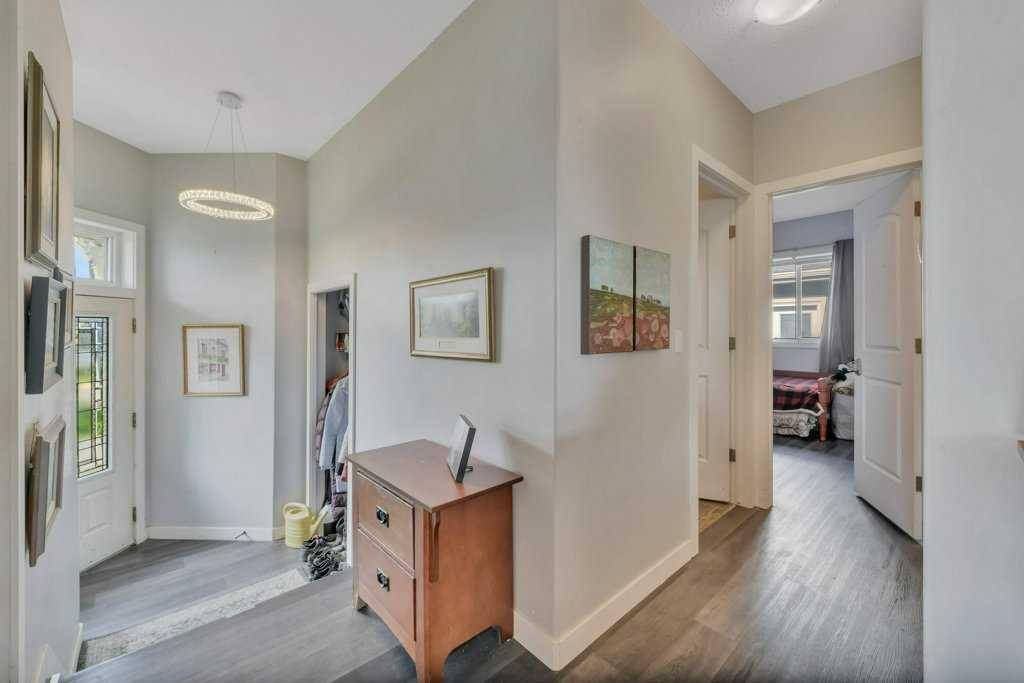 Red Deer, AB T4P 3W1,137 Oldring CRES
