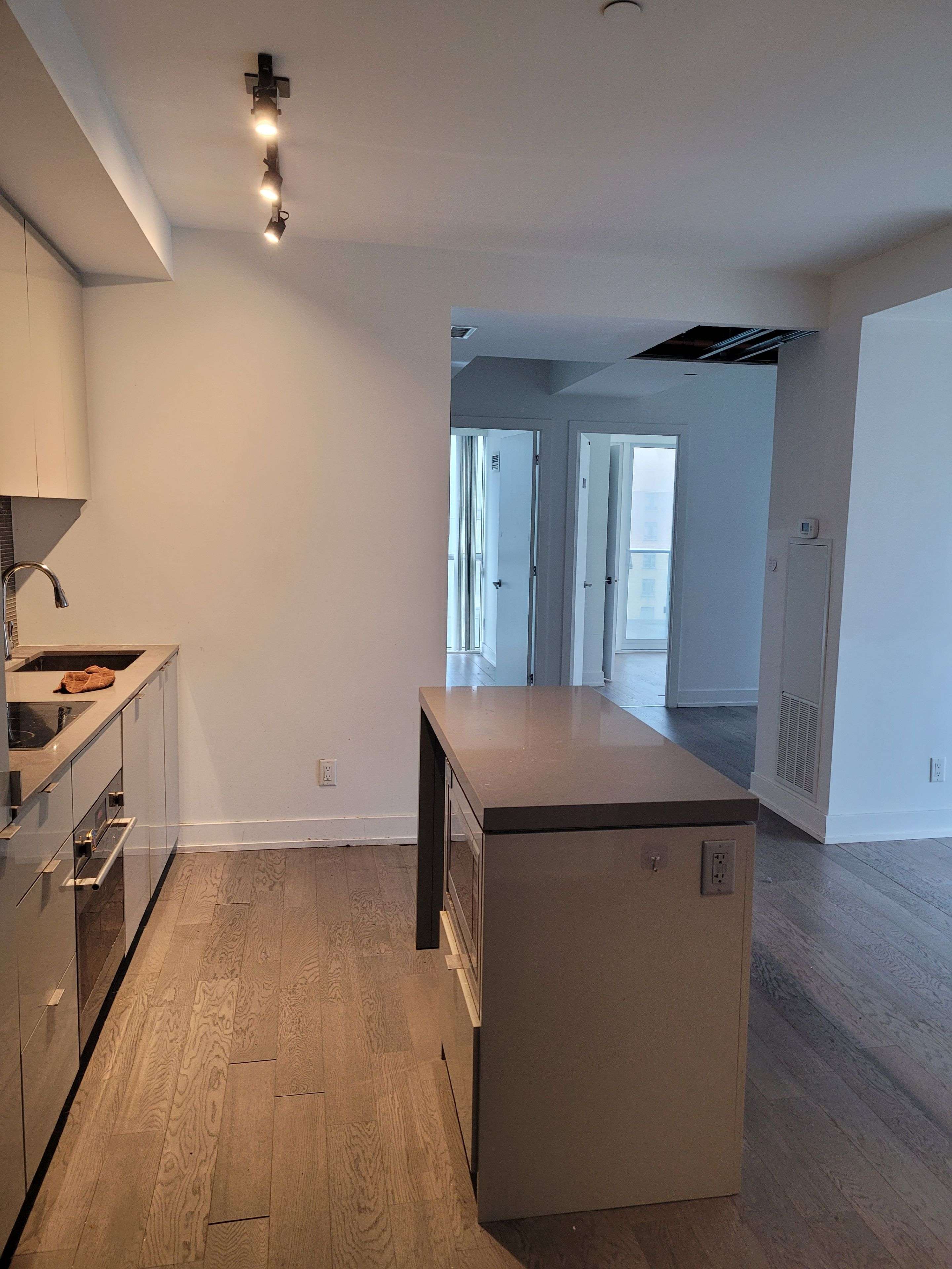 7 Grenville ST #803, Toronto C01, ON M4Y 1A1