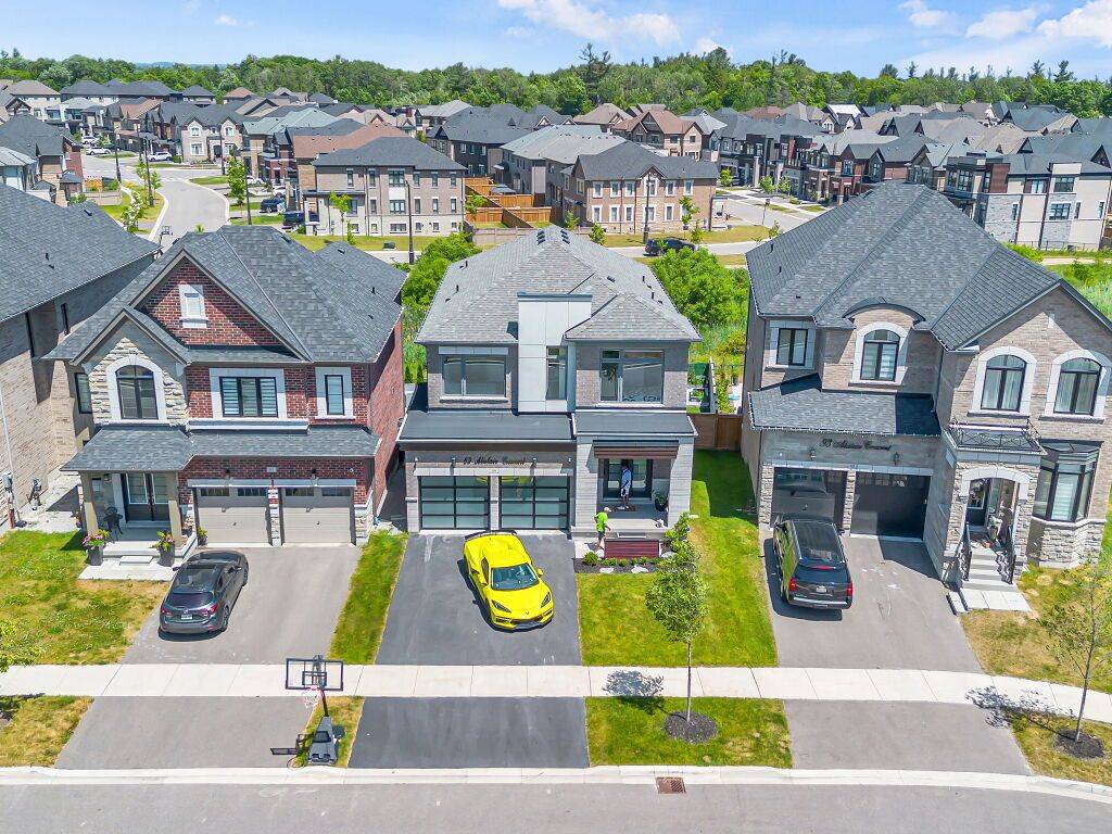 Vaughan, ON L4H 4T7,89 Alistair CRES