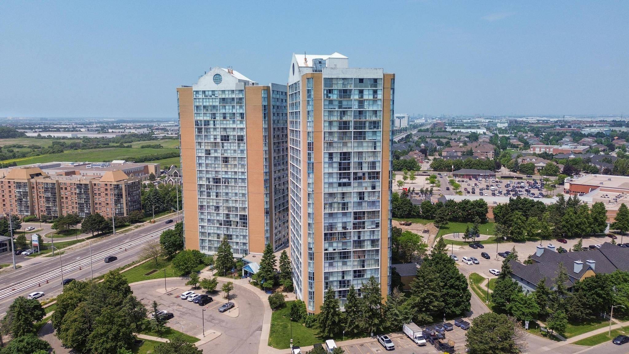 35 Trailwood DR #113, Mississauga, ON L4Z 3L6