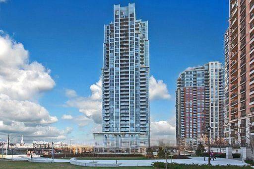 15 Viking LN #303, Toronto W08, ON M9B 0A4