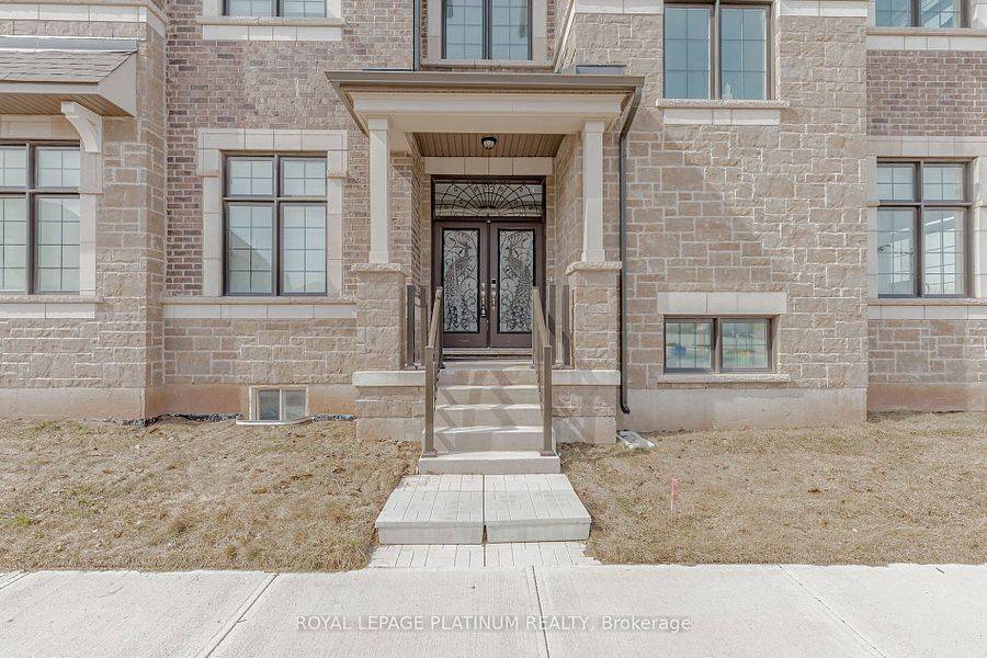 Oakville, ON L6M 5N7,1343 Marblehead RD