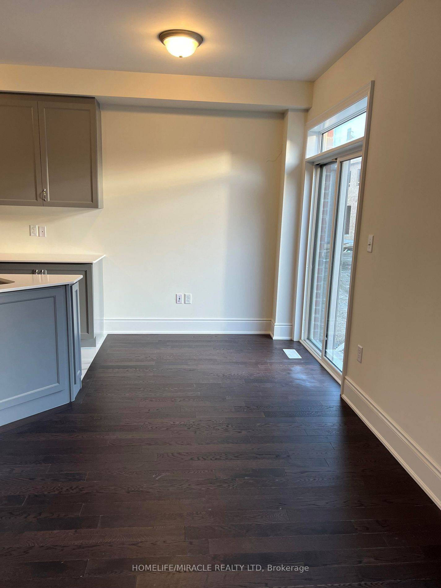 Brampton, ON L7A 5J7,15 Bushwood TRL