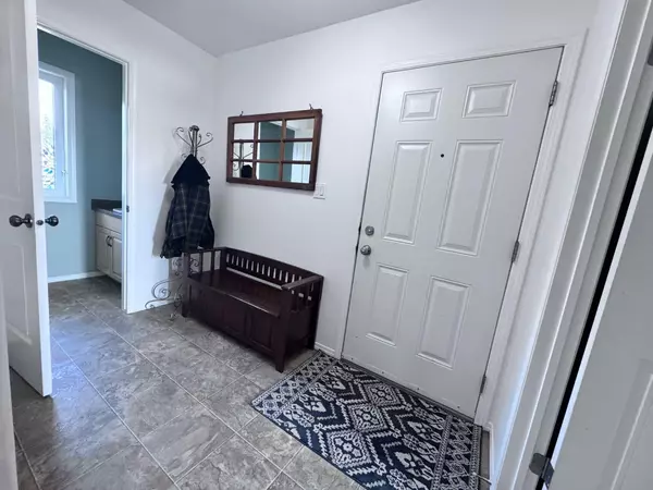 Alix, AB T0C 0B0,4715 Lake ST