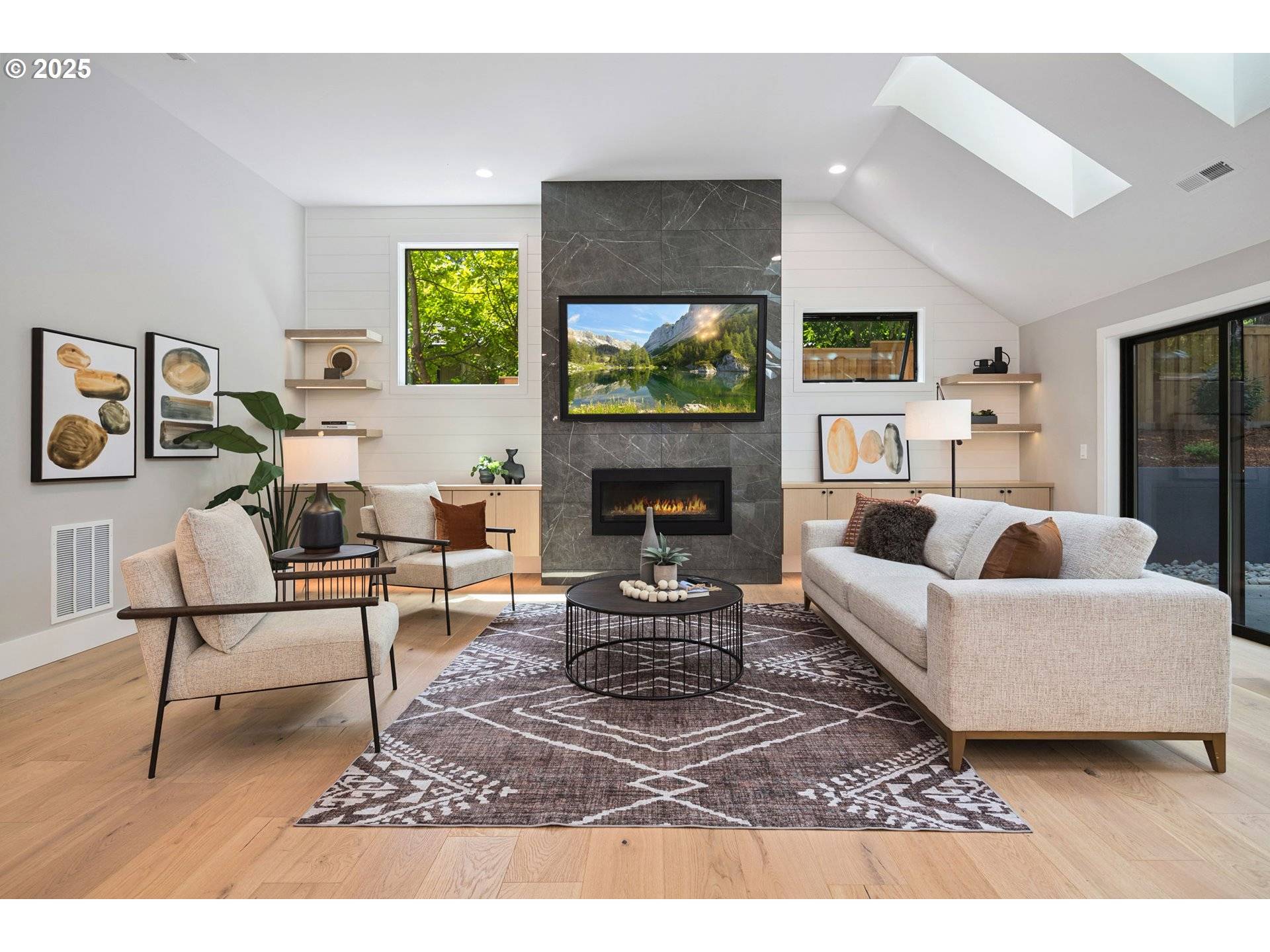 Lake Oswego, OR 97035,15370 TWIN FIR RD