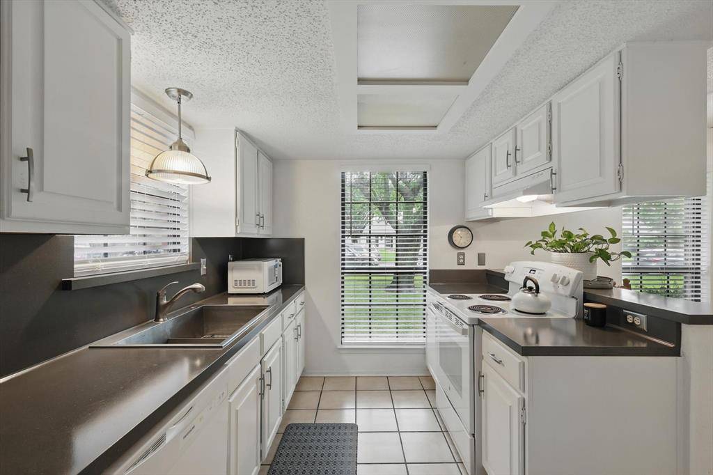 Dallas, TX 75228,2719 Scottsbluff Drive