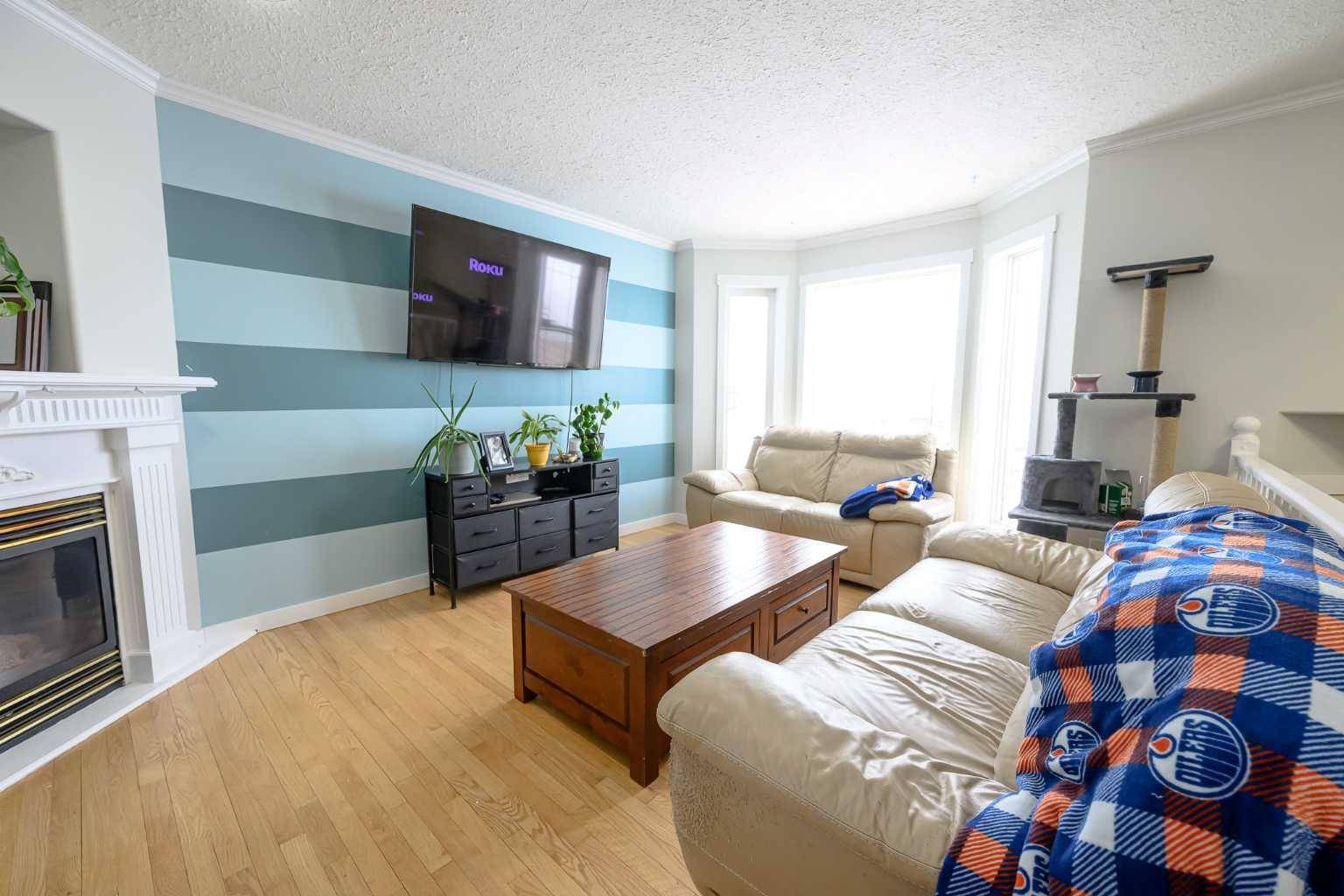 Grande Prairie, AB T8V7N3,11922 105 ST