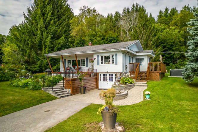 304 Champlain RD, Penetanguishene, ON L9M 1S4