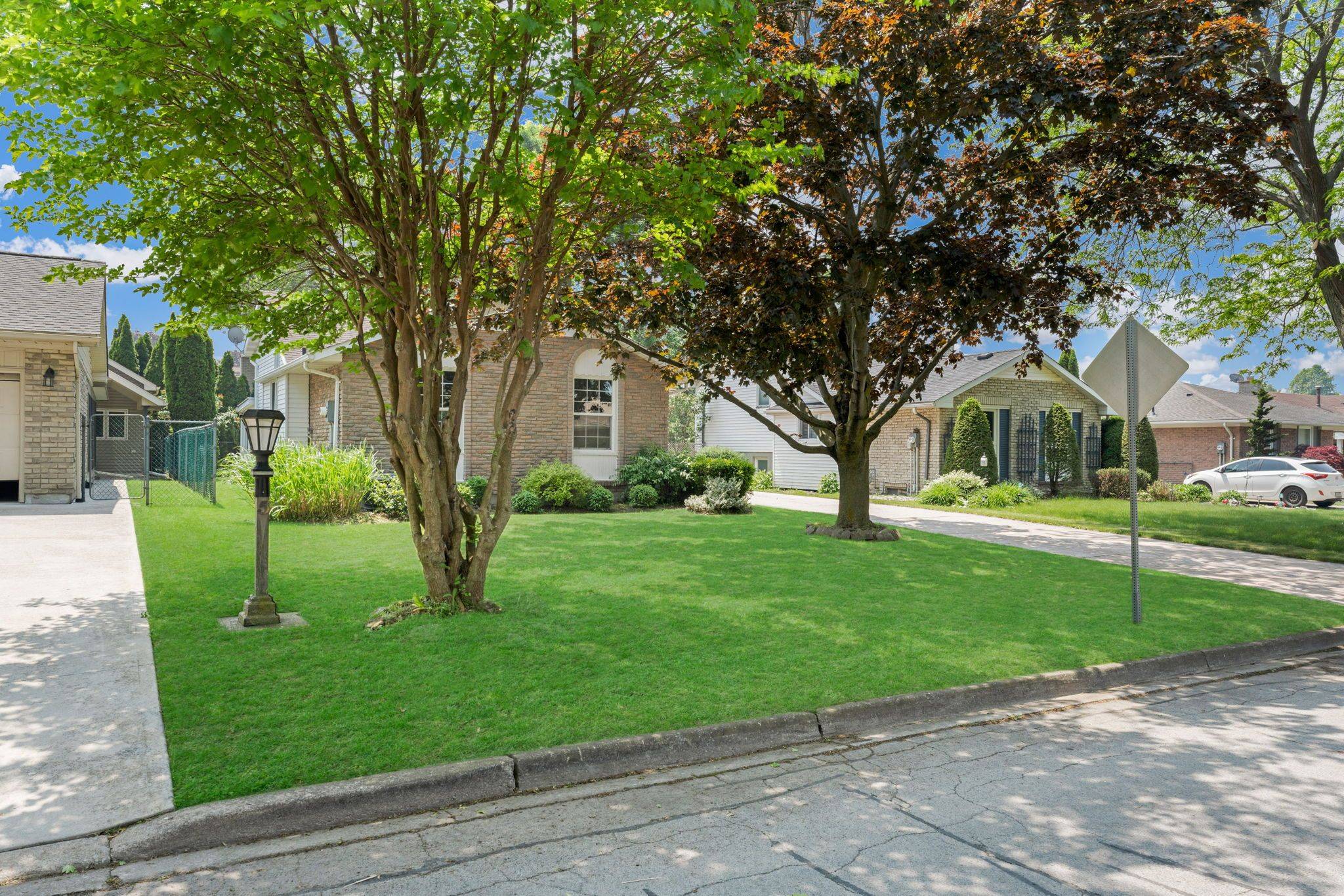 St. Catharines, ON L2N 6X7,7 Belair DR