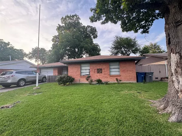 2643 Hillsboro Avenue, Dallas, TX 75228