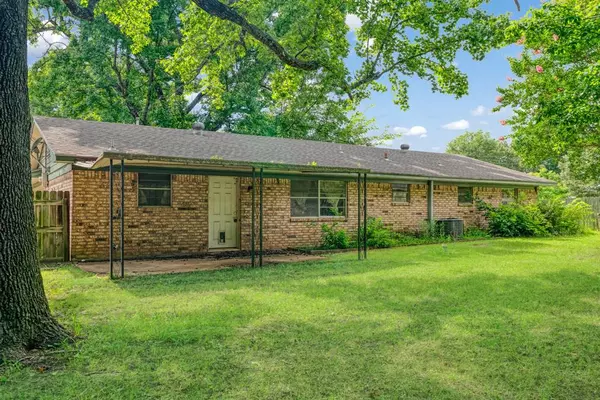 Paris, TX 75462,1120 Mockingbird Lane