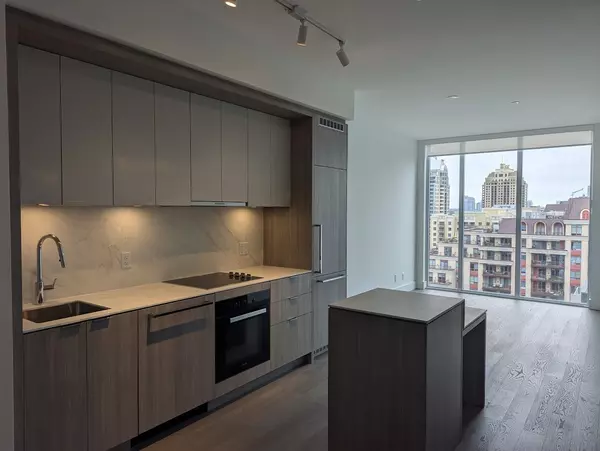 6 Greenbriar RD #1007, Toronto C15, ON M2K 1H4
