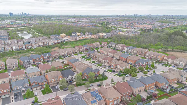 Brampton, ON L6X 0Z7,35 Pathway DR