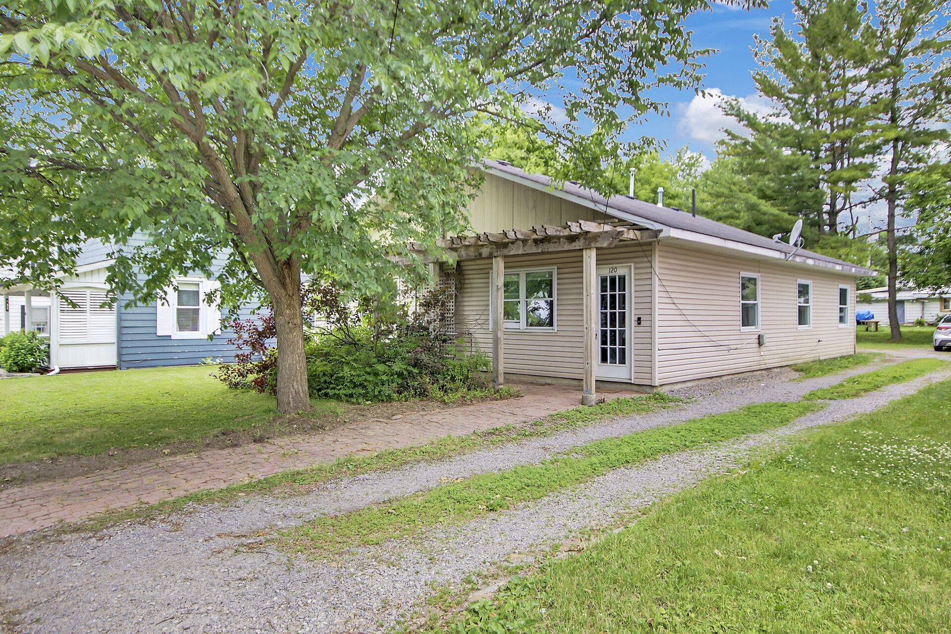 120 Main ST E, Mississippi Mills, ON K0A 1A0