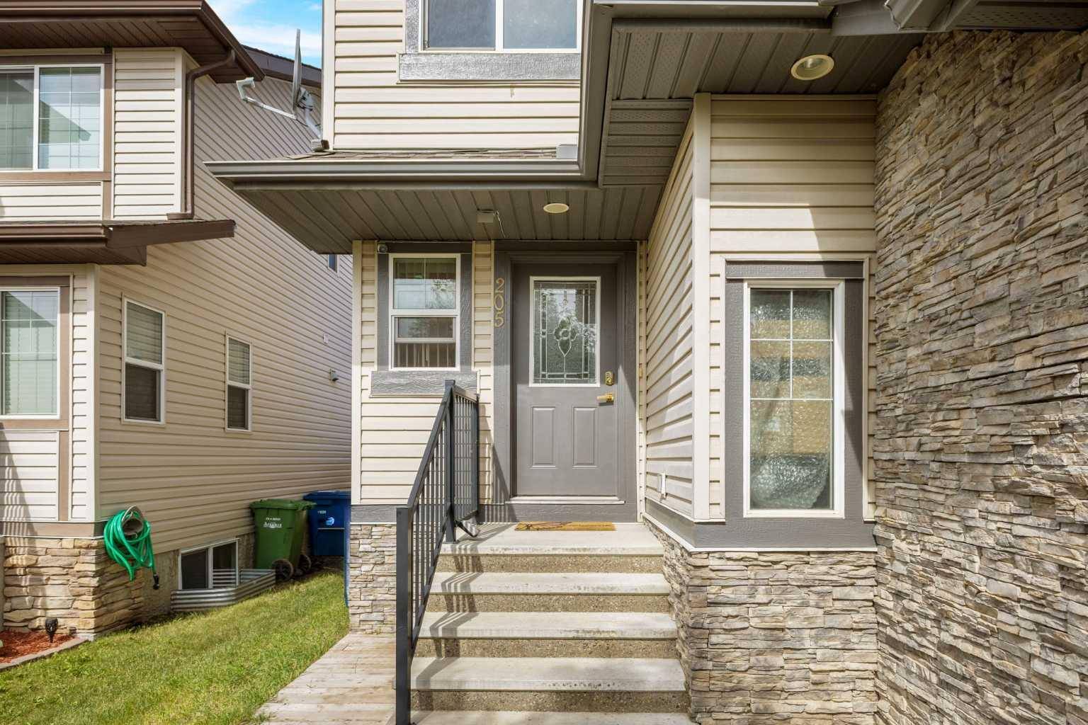 Airdrie, AB T4B 3C1,205 Luxstone WAY Southwest