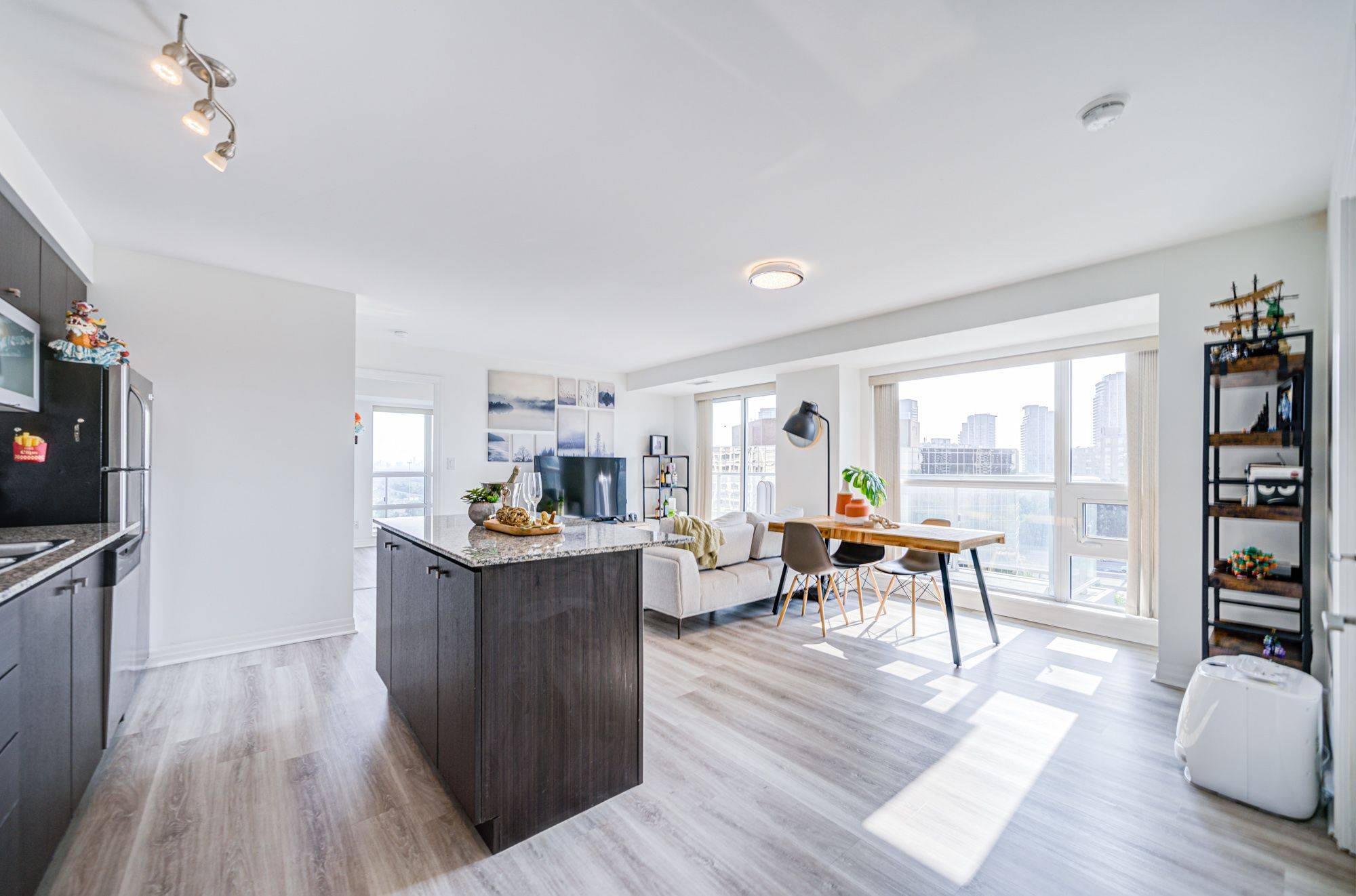 2015 Sheppard AVE E #904, Toronto C15, ON M2J 0B3