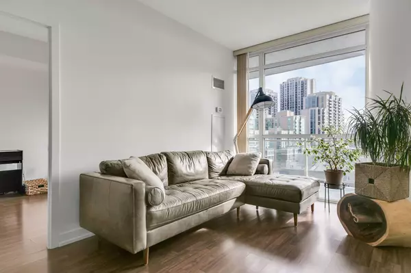 Toronto W08, ON M9A 1C1,5101 Dundas ST W #608