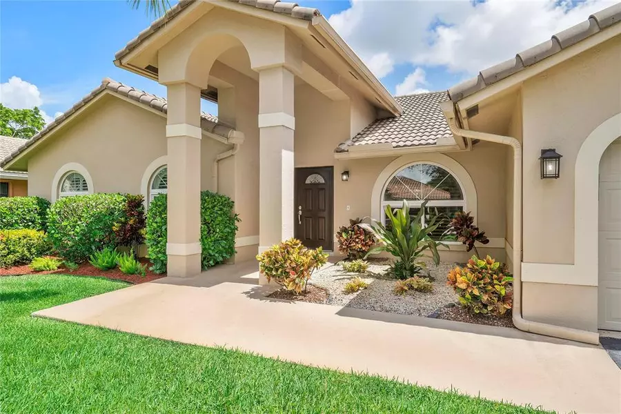9751 NW 51st St, Coral Springs, FL 33076