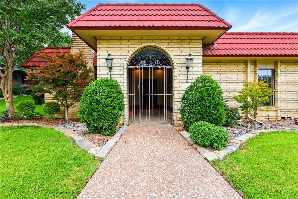Irving, TX 75062,400 Balboa Court