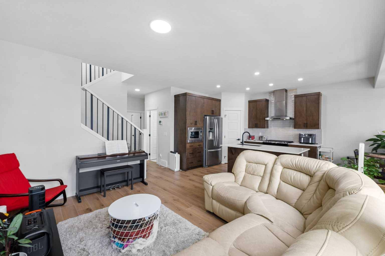 Calgary, AB T3N 2L9,8 Corner Glen ROW NE