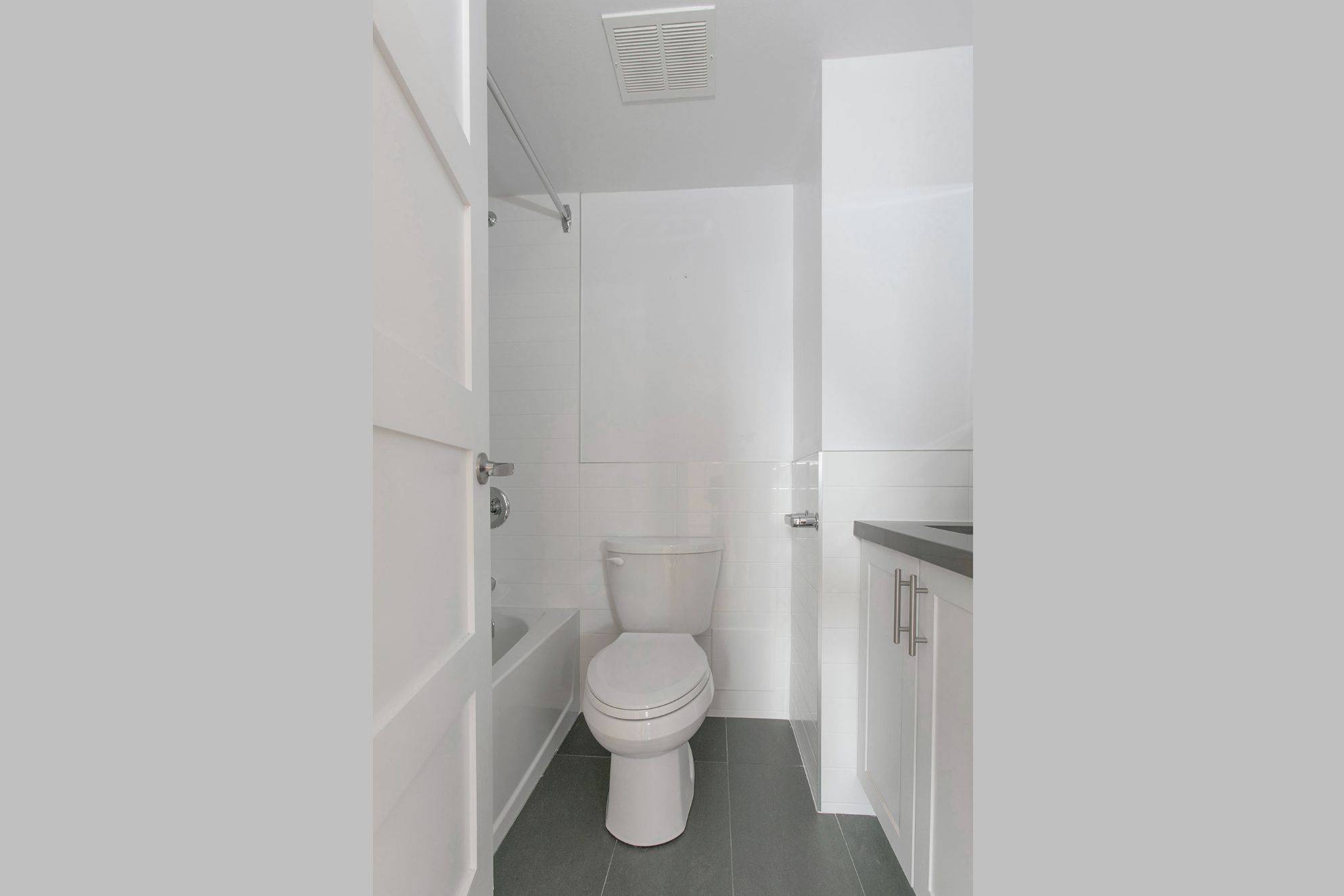 Toronto C03, ON M5P 3L3,1500 Bathurst ST #601