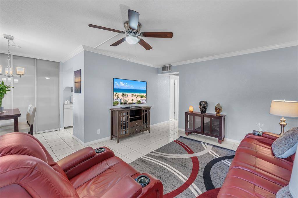 Deerfield Beach, FL 33442,290 Farnham M #290