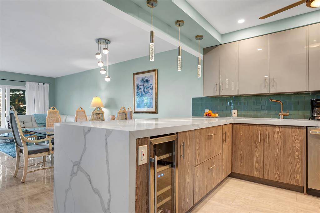 Pompano Beach, FL 33069,2751 N Palm Aire Dr #410