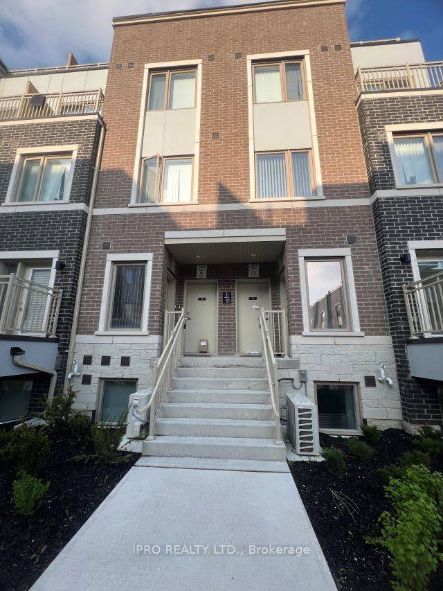 31 Honeycrisp CRES #TH58, Vaughan, ON L4K 0N6