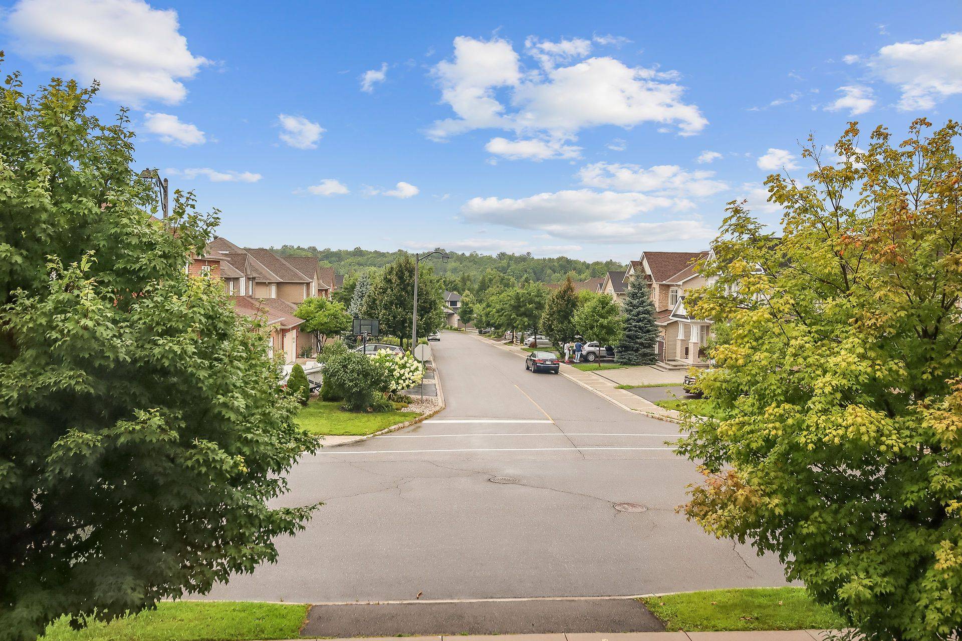 Kanata, ON K2T 0G1,270 KEYROCK DR