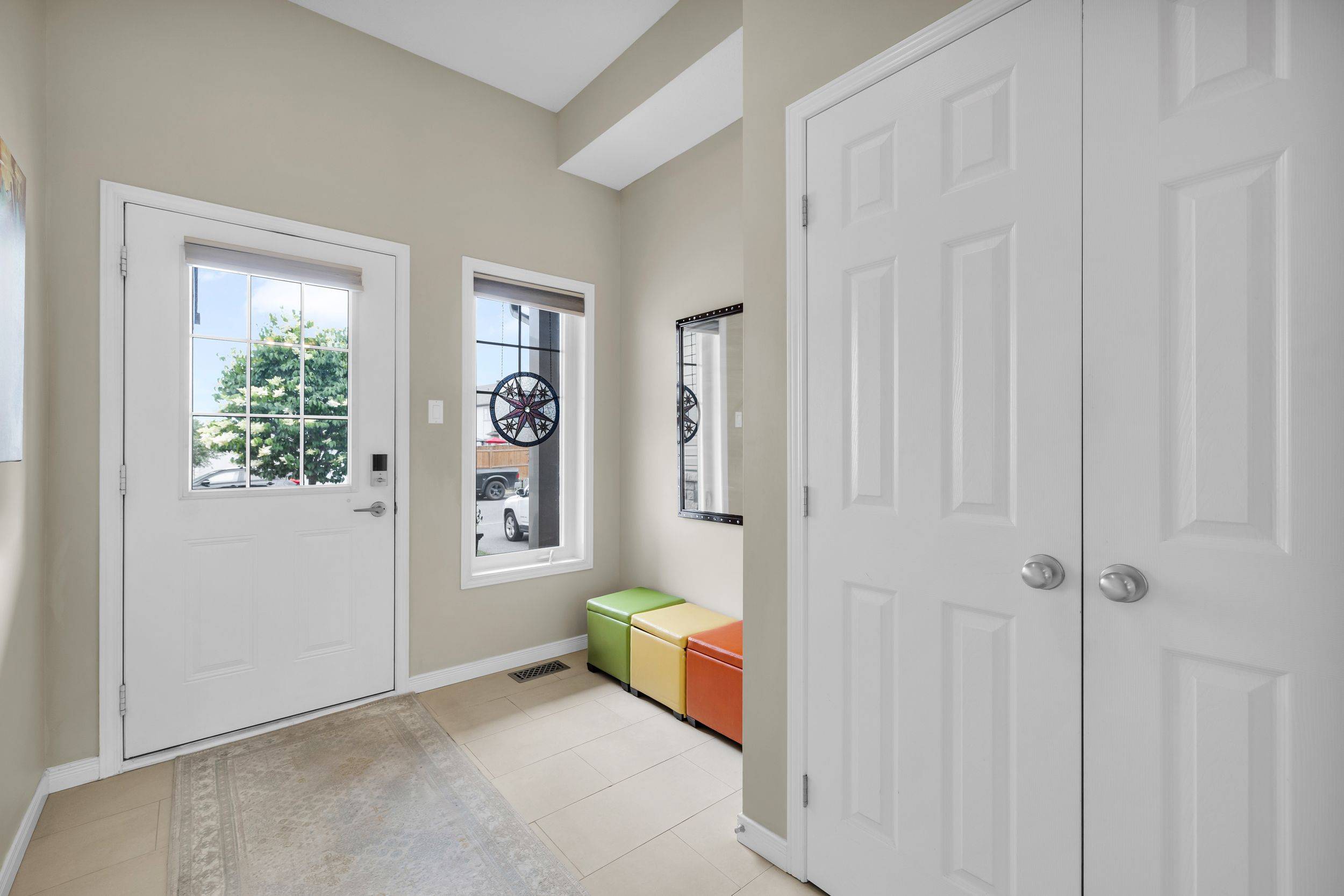 Orleans - Cumberland And Area, ON K4A 0W4,2241 Descartes ST