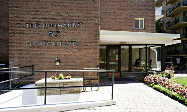95 Lawton BLVD #401, Toronto C02, ON M4V 1Z8