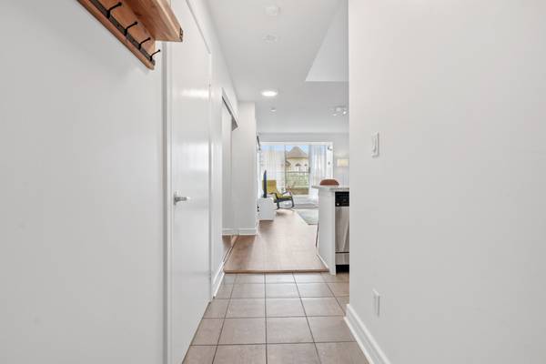 Toronto C14, ON M2N 7J6,16 Harrison Garden BLVD #209