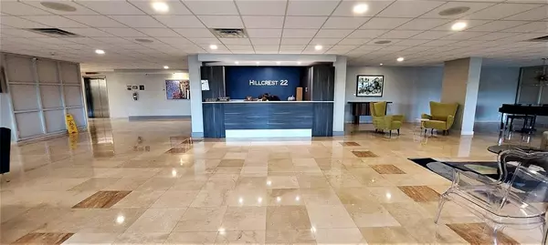 Hollywood, FL 33021,4350 Hillcrest Dr #520
