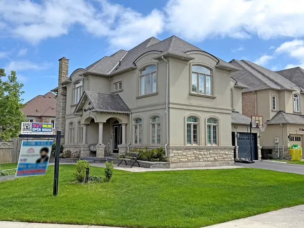 Brampton, ON L6X 0V8,88 Royal West DR