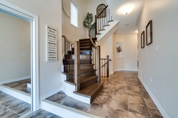 Burlington, ON L7M 0N3,4269 Carrick ST