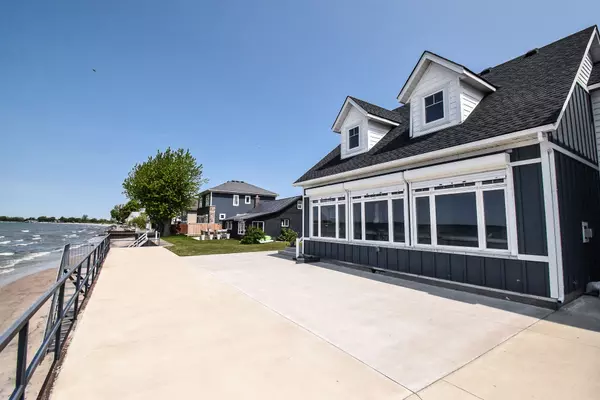 Wainfleet, ON L0S 1V0,11561 Beach RD E
