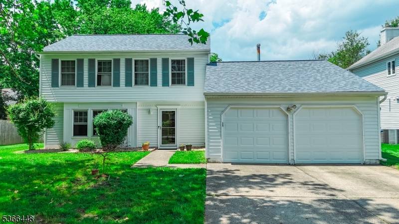 23 Boxwood Cir, Edison Twp., NJ 08820