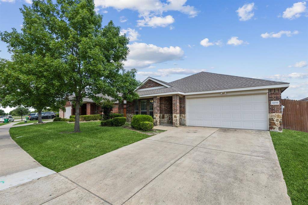 Heartland, TX 75126,4006 Autumnwood Lane