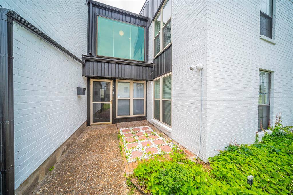 Grapevine, TX 76051,1606 Choteau Circle