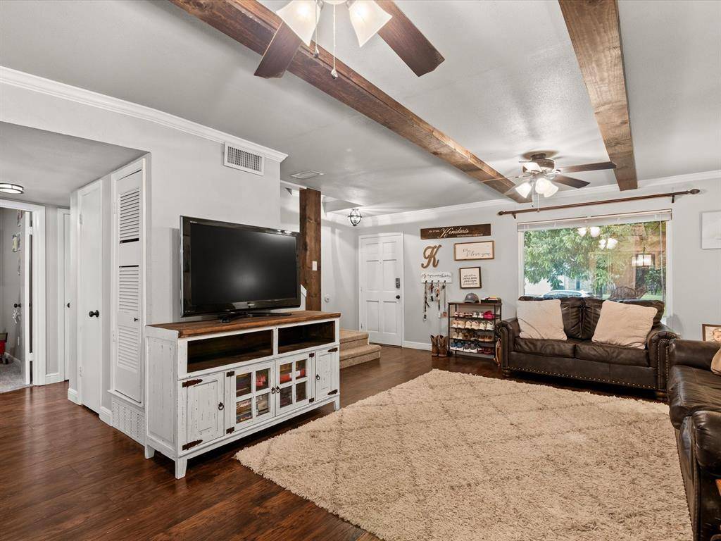 Burleson, TX 76028,536 Nathan Street