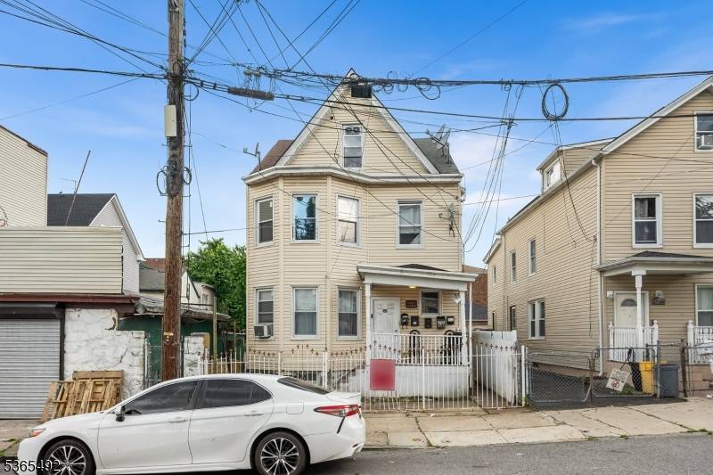 65 N 8Th St, Paterson City, NJ 07522