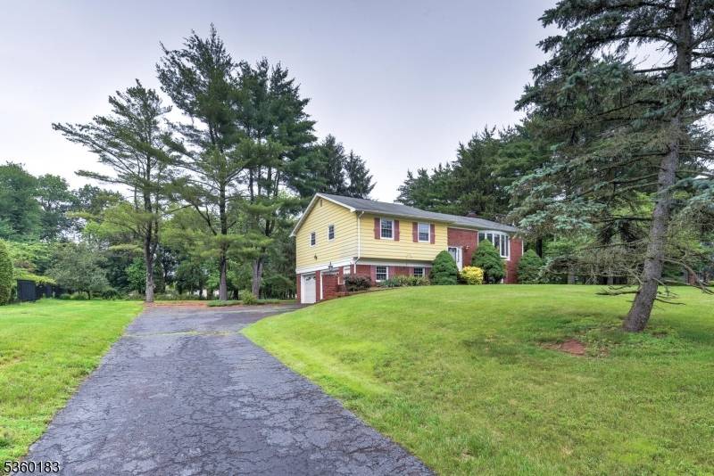 Branchburg Twp., NJ 08876,178 Tanglewood Dr