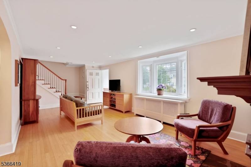 Cedar Grove Twp., NJ 07009,37 Franklin St
