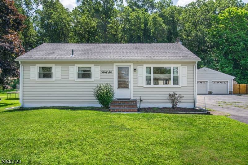Denville Twp., NJ 07834,36 Beaver Brook Ln